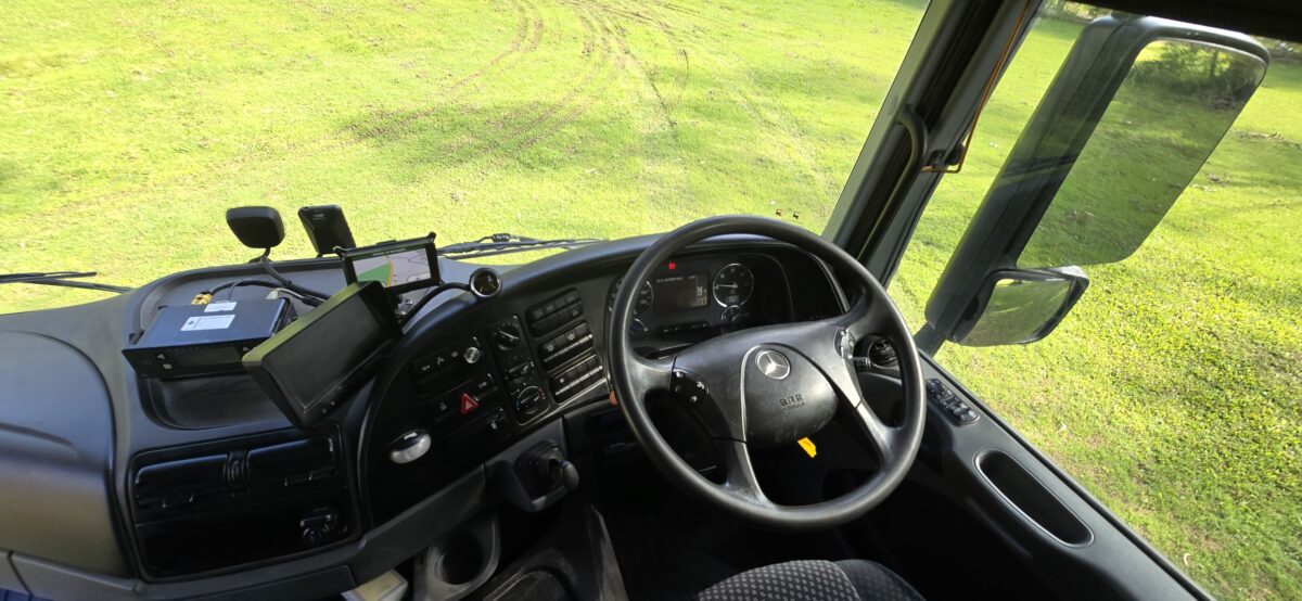 2014 NDD Combo Vac Truck 8×4 with 12,000 Litre Tank, Fully Refurbished Throughout image 11